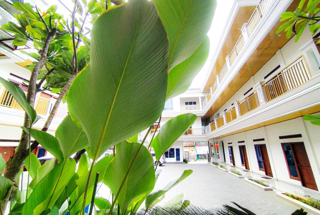Hometown Residence Bandar Lampung Exteriér fotografie